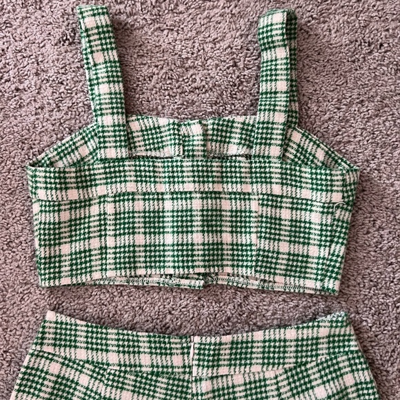NWOT Green and White Plaid Crop Top and Skort Set Size 6 - Picture 7 of 10